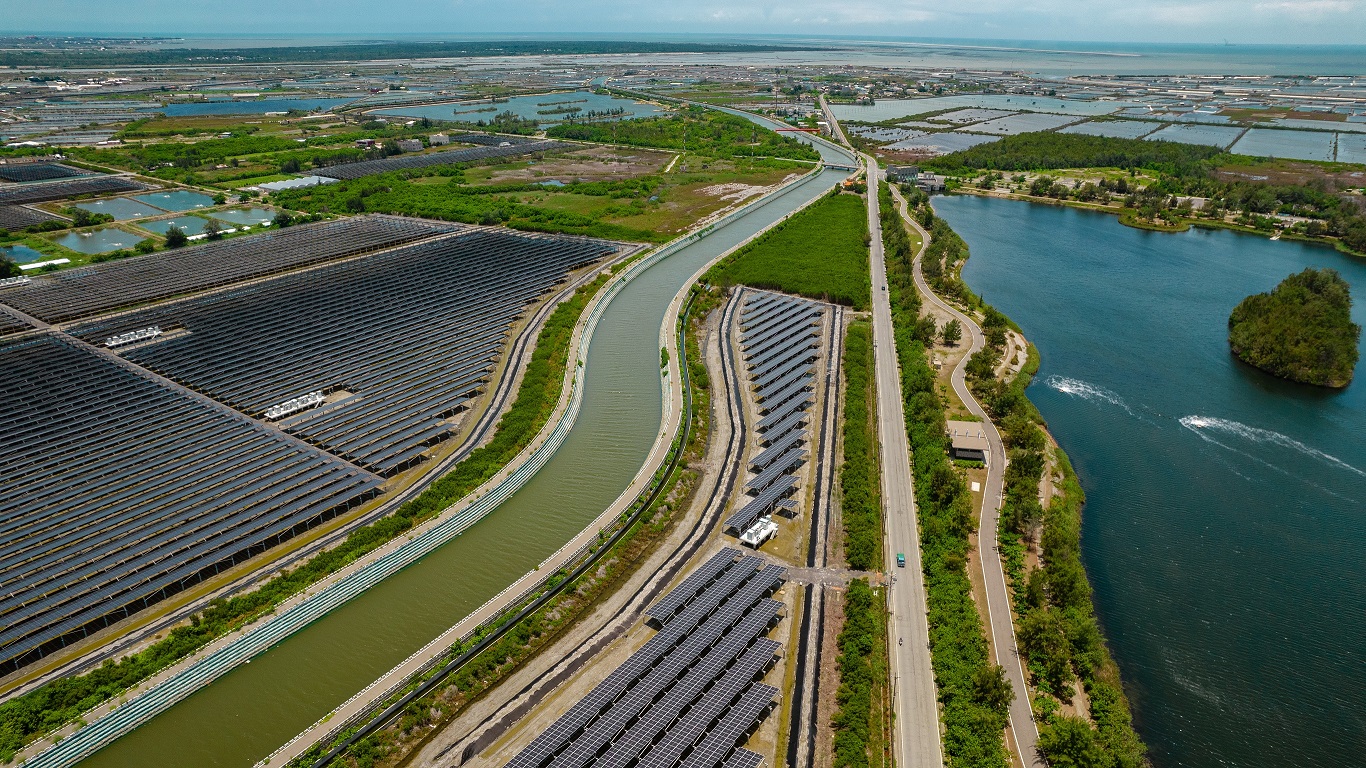 hth·华体能源事业提供智慧能源管理、太阳能监控管理、全方位电厂建置及运维解决方案，并拥有管理超过6000案场的经验