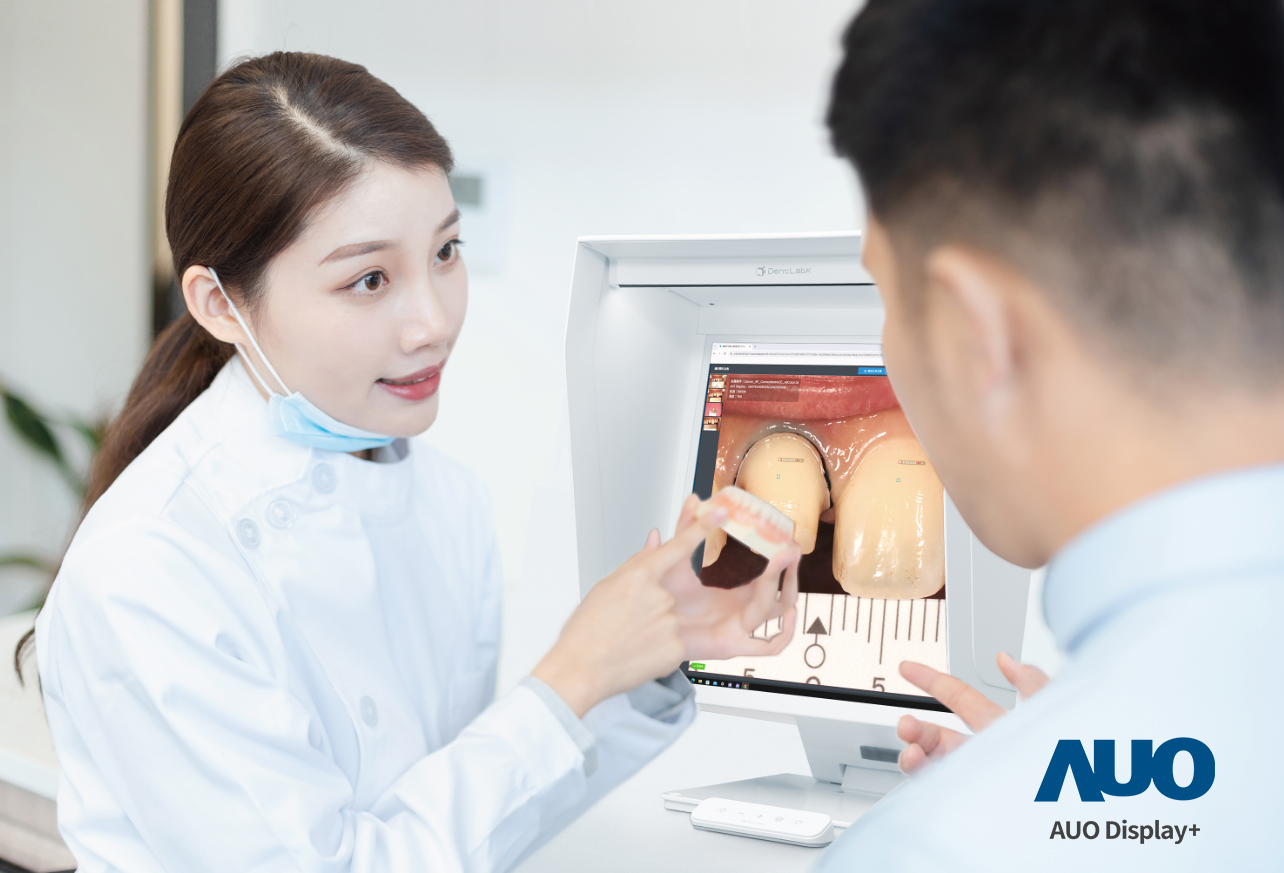 達擎積極投入牙科領域，瞄準牙技所數位轉型趨勢，與成軍滿周年的子公司原色口腔數位，展現智慧牙技整合方案的落地成果，加速推動牙科與假牙製作流程數位化