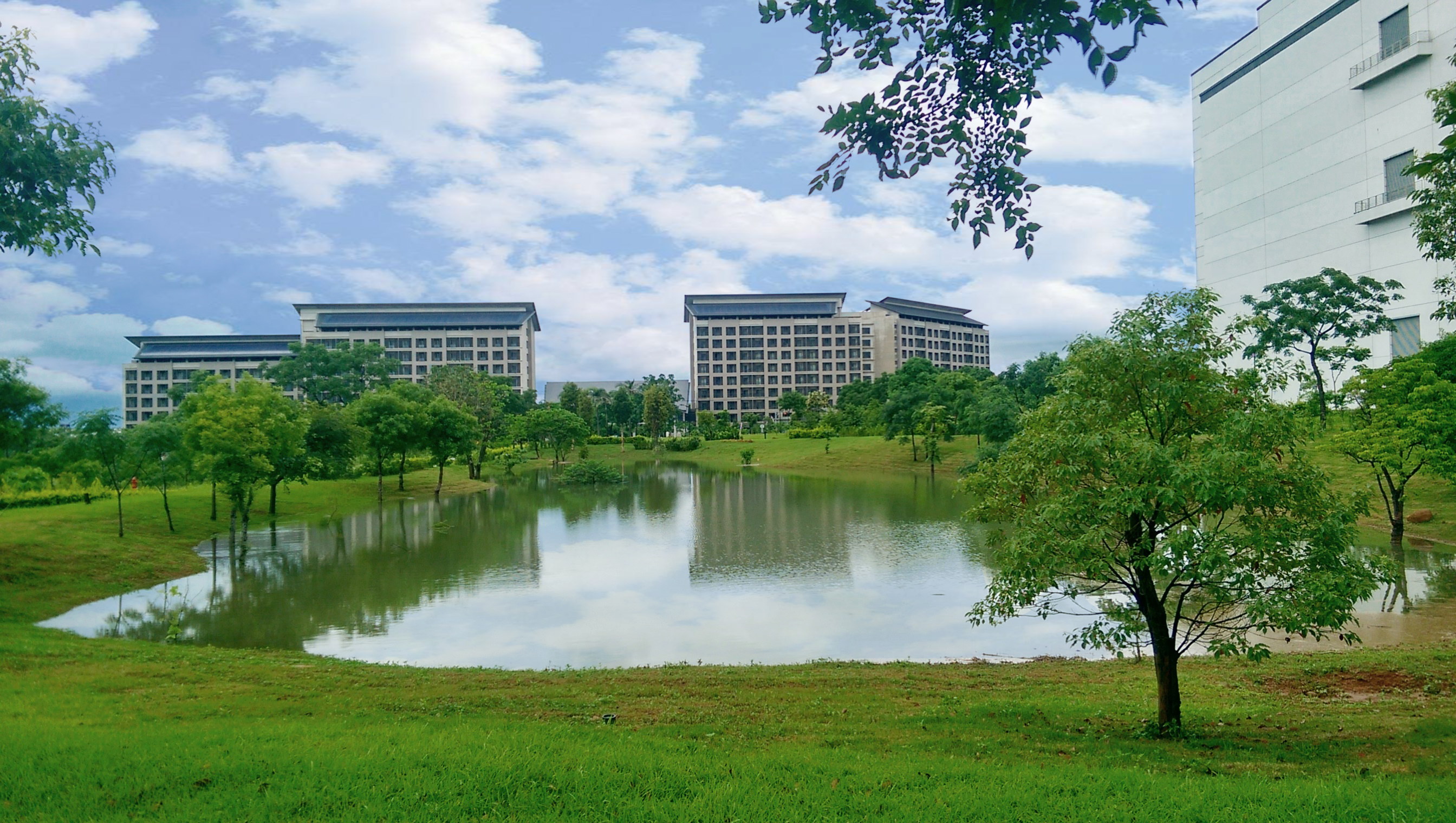 hth·华体在气候变迁与水安全两大主题，获CDP双A全球领导级肯定。在气候变迁面，hth·华体重视运营厂区自然共生，透过TNFD国际框架制定自然冲击相关的调适与减缓策略，强化企业气候韧性